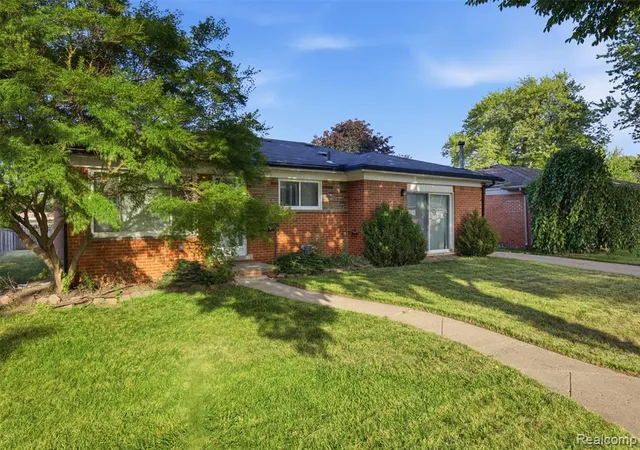 2nd image of 14283 La Chene Ave, Troy, MI 48088 | MLS# 61007924