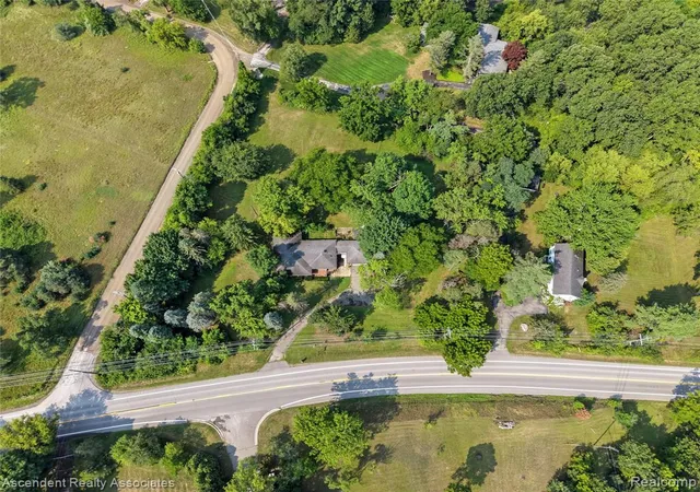 Photo 4 of Land for sale at 5260 Orion Rd, Rochester, MI 48306 | MLS# 61020165 | Listing updated on 2026-08-16