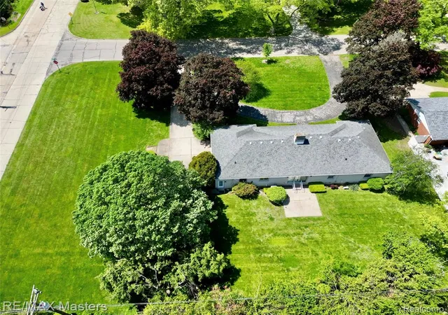 38th image of 1314 Hollywood Dr, Monroe, MI 48162 | MLS# 60996677
