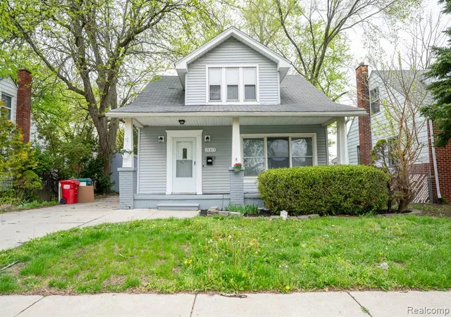 Homes for sale in Eastpointe, MI | 15315 Semrau Ave, Eastpointe, MI 48021 | MLS# 61010740