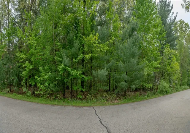 Photo 2 of Sale Pending at 160 Hadrians Way, Twin Lake, MI 49457 | MLS# 70515761 | Listing updated on 2026-02-19