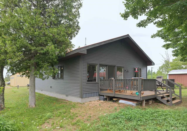 Photo 3 of Sale Pending at 4664 N M123 Hwy, Paradise, MI 49768 | MLS# 50214453 | Listing updated on 2026-09-24