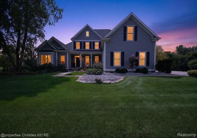 Photo 2 of Sale Pending at 3925 Taylor Ln, Saline, MI 48176 8882 | MLS# 61025125 | Listing updated on 2026-09-24