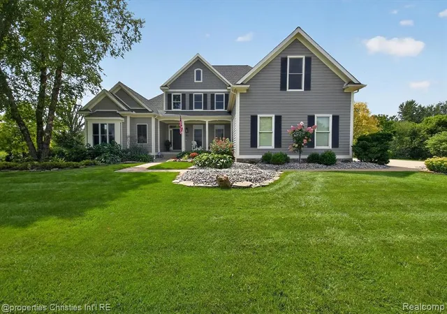 Photo 3 of Sale Pending at 3925 Taylor Ln, Saline, MI 48176 8882 | MLS# 61025125 | Listing updated on 2026-09-24