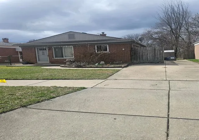 Photo 1 of Sale Pending at 5608 Detroit, Dearborn Heights, MI 48125 | MLS# 60978112 | Listing updated on 2026-07-07