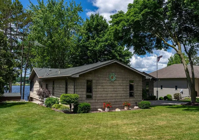 Homes for sale in Lake Isabella, MI | 1056 Clubhouse Dr, Lake Isabella, MI 48893 | MLS# 80070015