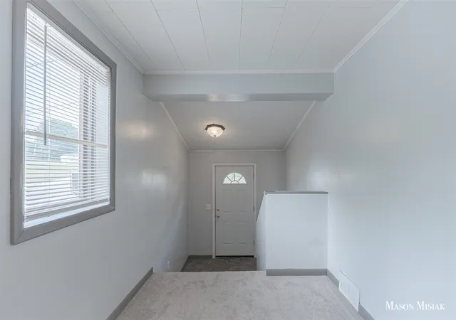 3rd image of 636 Hackett St, Ionia, MI 48846 | MLS# 70551816