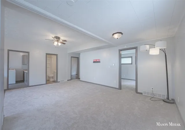 4th image of 636 Hackett St, Ionia, MI 48846 | MLS# 70551816