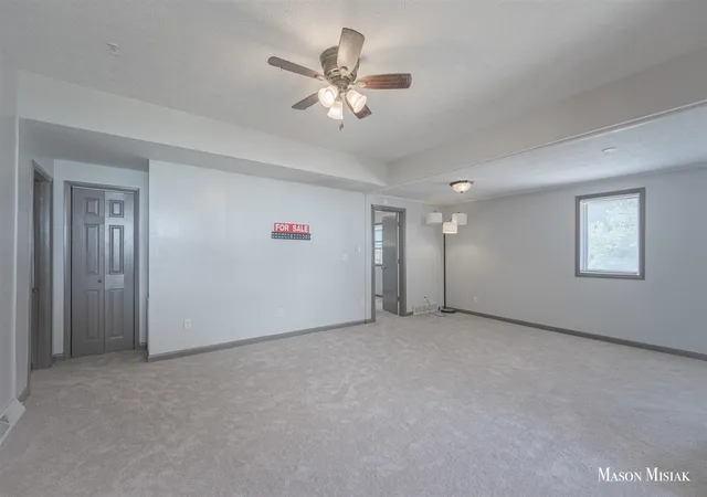 5th image of 636 Hackett St, Ionia, MI 48846 | MLS# 70551816