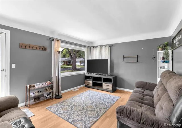 Homes for sale in Livonia, MI | 12030 Arcola St, Livonia, MI 48150 | MLS# 60990669