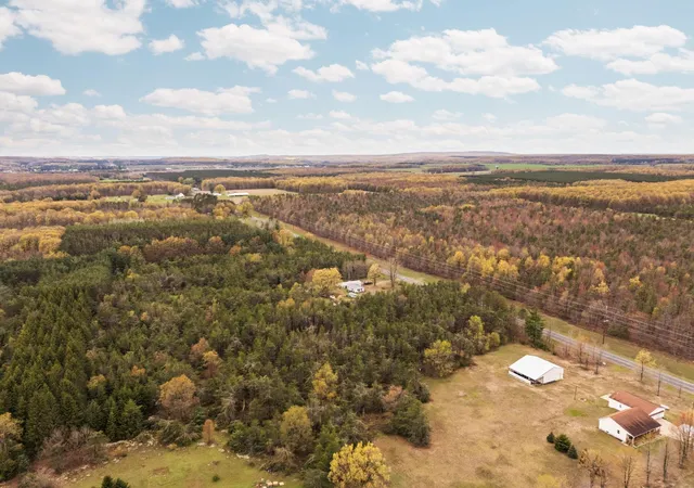 5th image of 960 E 32 Rd, Boon, MI 49618 | MLS# 80068522