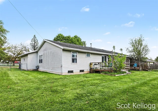 Photo 3 of Sale Pending at 3209 3211 Coach Ln, Grand Rapids, MI 49512 | MLS# 70530438 | Listing updated on 2026-05-20