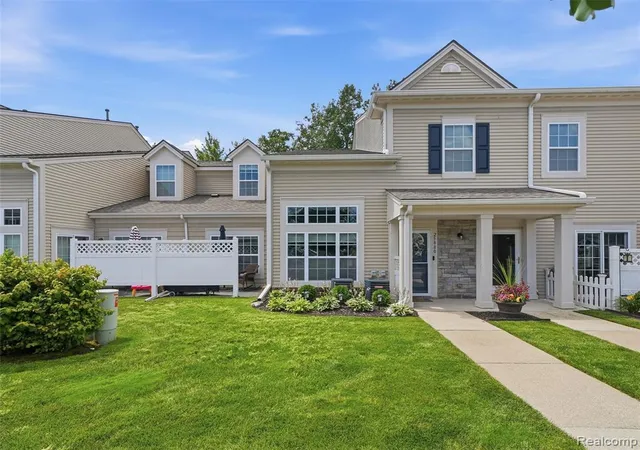 Photo 1 of Sale Pending at 25880 Maritime Cir, Harrison Township, MI 48045 | MLS# 61015058 | Listing updated on 2026-08-11