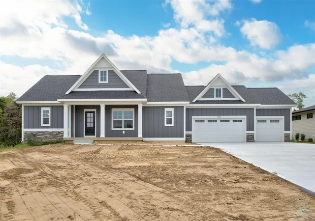 1st image of 2975 Colfax St, Fennville, MI 49408 | MLS# 70553524