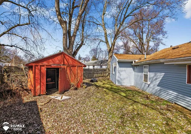 Homes for sale in Burton, MI | 1388 Transue Ave, Burton, MI 48509 | MLS# 50203193