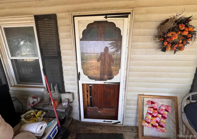 Photo 3 of Single family home for sale at 4703 N Byron Rd, Corunna, MI 48817 | MLS# 61016391 | Listing updated on 2026-08-15