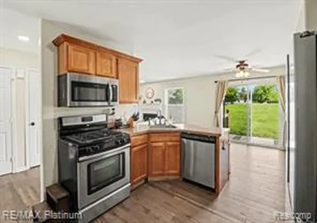 Homes for sale in Fowlerville, MI | 9731 Fountain Ln, Fowlerville, MI 48836 | MLS# 60998381