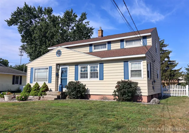5th image of 3551 Parkland Ave, Wyoming, MI 49509 | MLS# 70545930