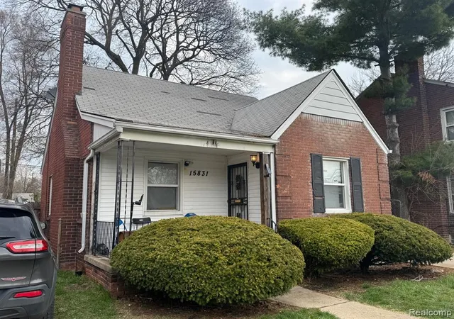 Homes for sale in Detroit, MI | 15831 Saratoga St, Detroit, MI 48205 | MLS# 60985261