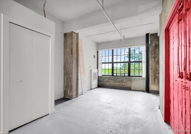 5th image of 6533 E Jefferson Ave #229T, Detroit, MI 48207 | MLS# 60996642