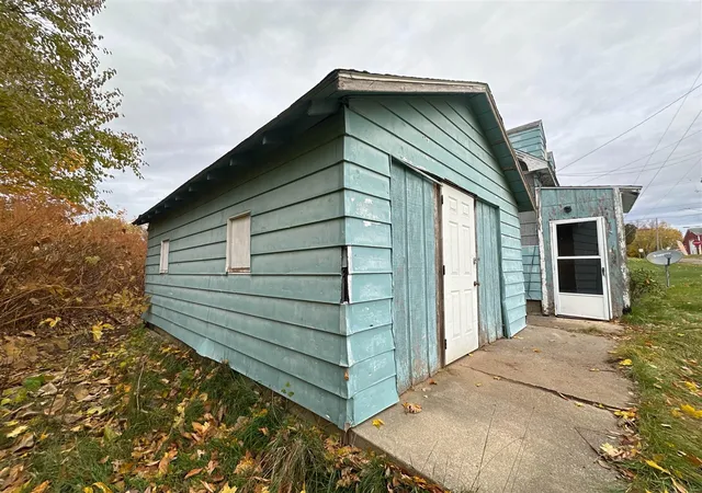 Homes for sale in Benton Harbor, MI | 490 4Th St, Benton Harbor, MI 49022 | MLS# 70540500