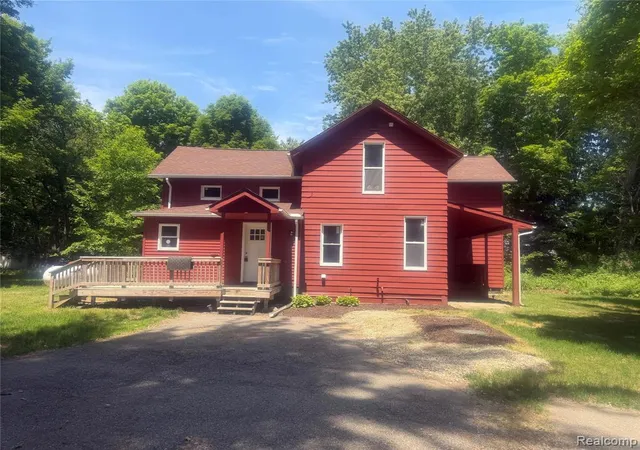 Homes for sale in Fostoria, MI | 8566 Fostoria Rd, Fostoria, MI 48435 | MLS# 61000645