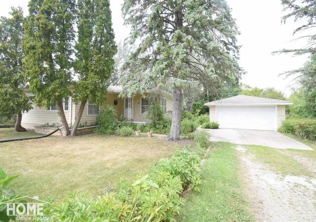 Photo 1 of Single family home for sale at 3006 W M 21 Rd, Owosso, MI 48867 | MLS# 50185152 | Listing updated on 2025-10-25