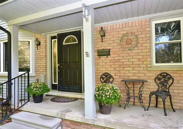 Homes for sale in Birmingham, MI | 1850 Dorchester Rd, Birmingham, MI 48009 | MLS# 61005973