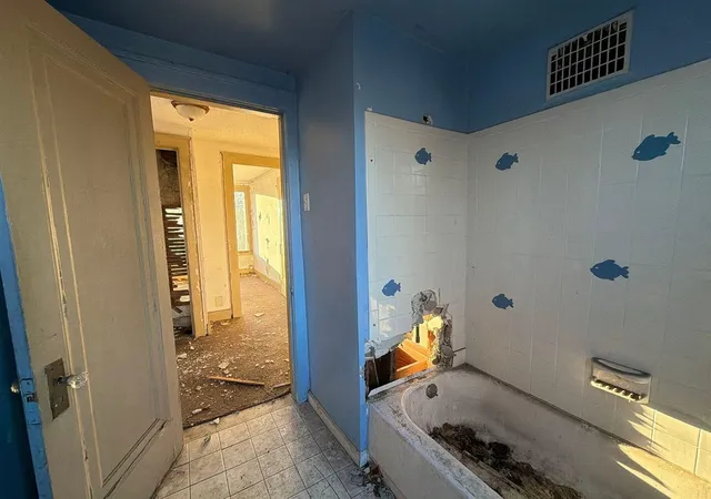 Photo 4 of Single family home for sale at 3709 Haverhill St, Detroit, MI 48224 | MLS# 70549042 | Listing updated on 2026-08-28