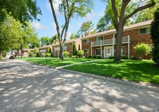 Homes for sale in Grosse Pointe, MI | 516 Neff Lane Lane, Grosse Pointe, MI 48230 | MLS# 60964783