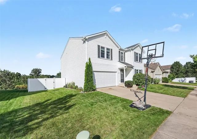 Photo 3 of Single family home for sale at 8614 Magnolia Wy, Dexter, MI 48130 | MLS# 70555477 | Listing updated on 2026-10-05