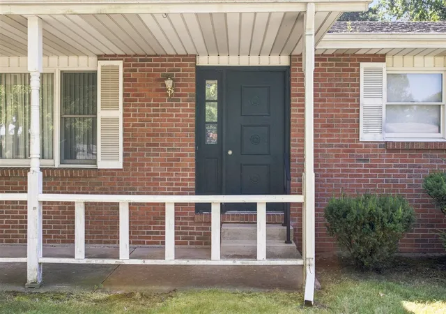 Photo 4 of Single family home for sale at 1436 St Joseph Cir, Saint Joseph, MI 49085 | MLS# 70555509 | Listing updated on 2026-09-14