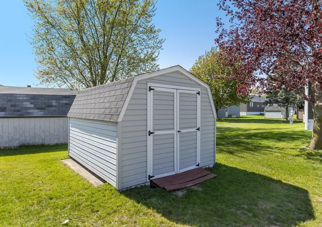 Homes for sale in Cedar Springs, MI | 13735 Shamrock Ln, Cedar Springs, MI 49319 | MLS# 70533641