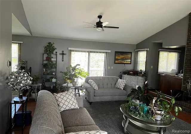 Photo 3 of Single family home for sale at 3015 3 Mile Rd, Grand Rapids, MI 49525 | MLS# 61022474 | Listing updated on 2026-08-23