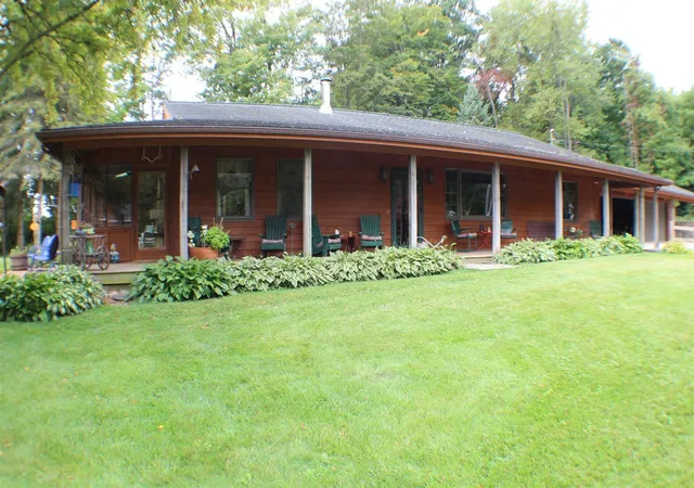 Photo 1 of Sale Pending at 5435 State Rd, Hillsdale, MI 49242 | MLS# 70489058 | Listing updated on 2026-03-29
