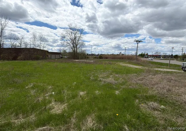 1st image of 3155 W Thompson Rd, Fenton, MI 48430 | MLS# 60989091