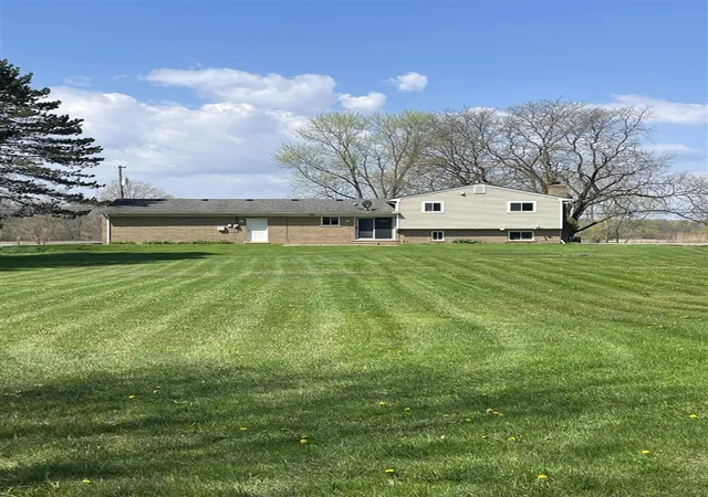 Homes for sale in Ray, MI | 60000 Romeo Plank Rd, Ray, MI 48096 | MLS# 70527616