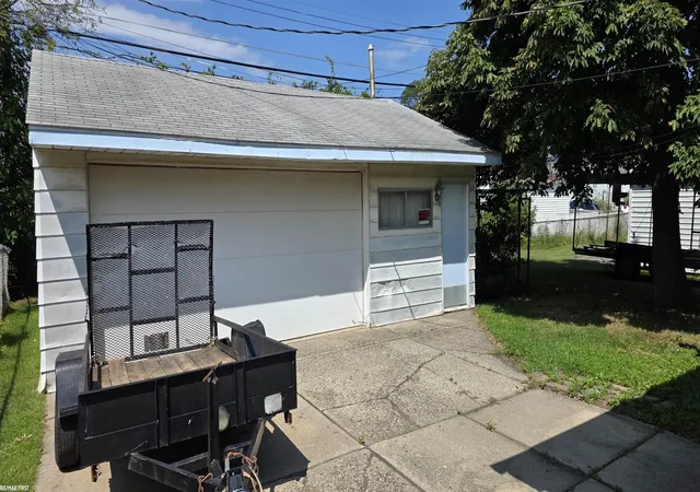 Photo 3 of Sale Pending at 19285 E 14 Mile Rd, Clinton Township, MI 48035 | MLS# 50219410 | Listing updated on 2026-08-23
