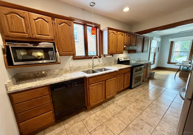 Homes for sale in Saginaw, MI | 2217 N Woodbridge Rd, Saginaw, MI 48602 | MLS# 50213315