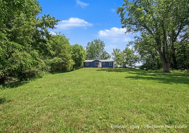 Homes for sale in Fennville, MI | 1465 64Th St, Fennville, MI 49408 | MLS# 70543401