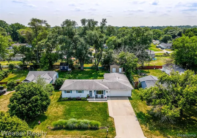 Photo 3 of Single family home for sale at 2444 Howe St, Shelby Township, MI 48317 | MLS# 61020203 | Listing updated on 2026-08-28