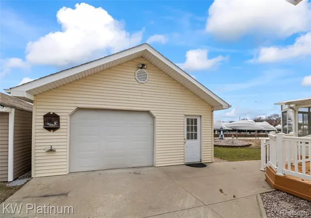 4th image of 7811 Alexandria Dr, Ira, MI 48023 | MLS# 60977148