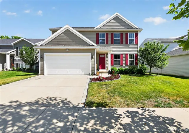 Homes for sale in Fowlerville, MI | 8604 Swartz River Dr, Fowlerville, MI 48836 | MLS# 61000616