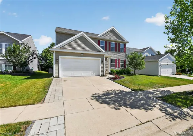 Homes for sale in Fowlerville, MI | 8604 Swartz River Dr, Fowlerville, MI 48836 | MLS# 61000616