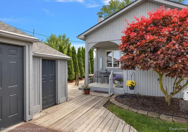 Homes for sale in Harrison Township, MI | 29682 Old North River Rd, Harrison Township, MI 48045 | MLS# 61000824