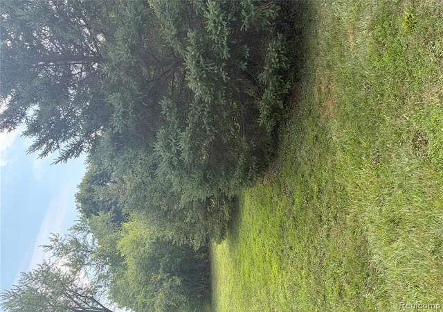7th image of 6580 Norton Dr, Troy, MI 48085 1632 | MLS# 61023431