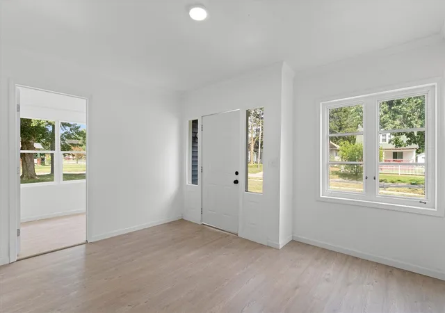 Photo 3 of Single family home for sale at 1118 Colfax Ave, Benton Harbor, MI 49022 | MLS# 70552133 | Listing updated on 2026-08-26
