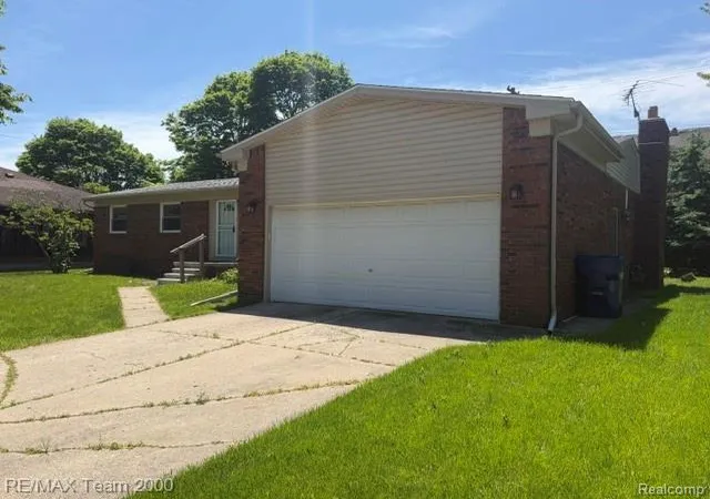 Homes for sale in River Rouge, MI | 580 Palmerston, River Rouge, MI 48218 | MLS# 61000088
