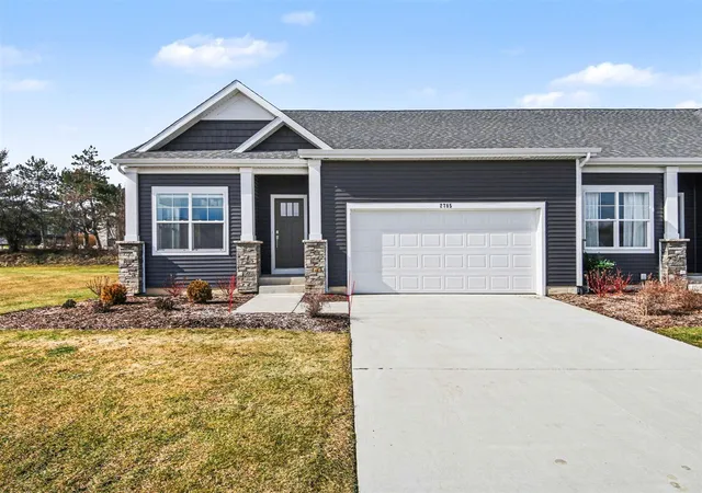 1st image of 2785 W Cobblestone Ct, Grand Rapids, MI 49512 | MLS# 70516880