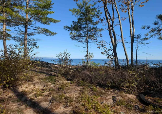 5th image of 2417 E M 28 Hwy, Marquette, MI 49855 | MLS# 50209686